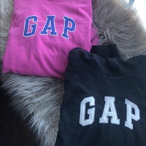 🛍 2 Women’s Gap Hoodies 🛍